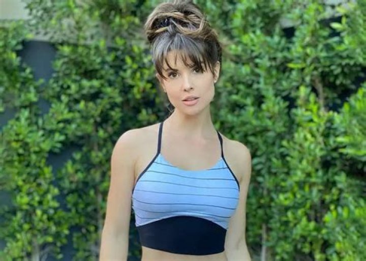 Amanda Cerny Hints at Wanting to Have Her Own Kids