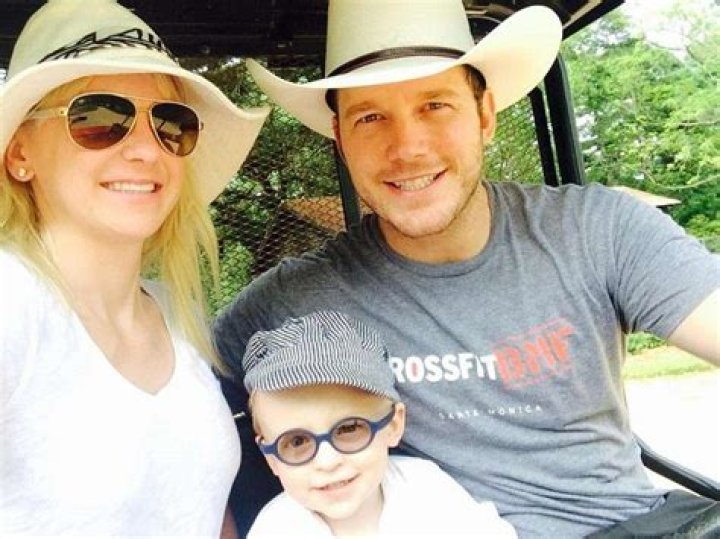 Anna Faris Bio, Husband, Divorce, Net Worth, Age, Height and Other Facts