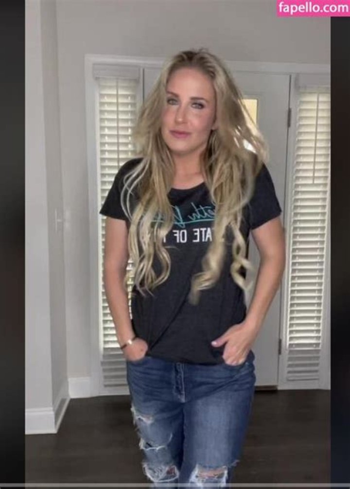 Basicsouthernbabe Video Southernwifefanclub Leaked | GleamVibe
