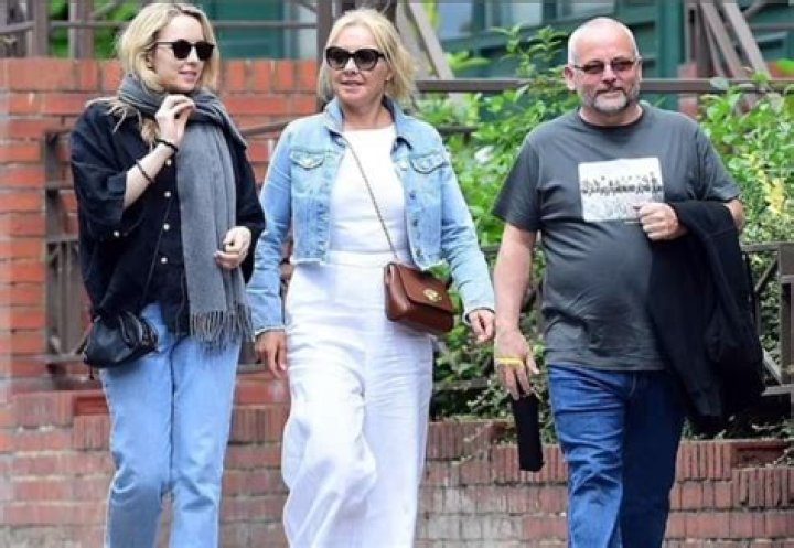Jodie Comer Parents Donna And James Comer, Siblings And Boyfriend