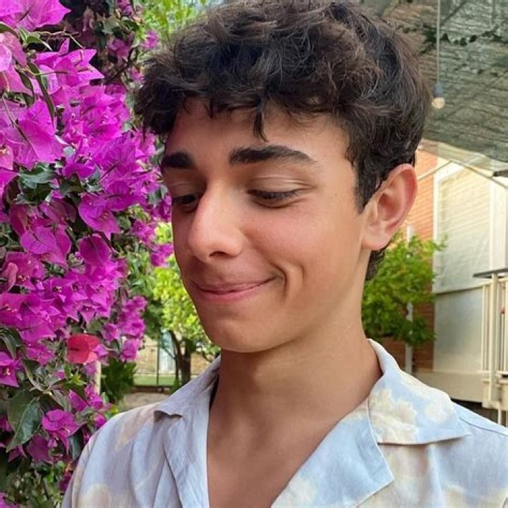Kai Jackson (YouTube Star) - Age, Birthday, Bio, Facts, Family, Net Worth, Height & More