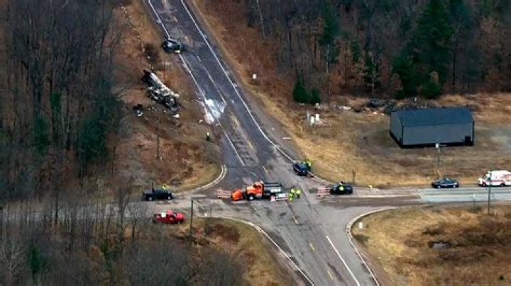 Kyra Bauer Dies In Fatal Intersection Collision: A Devastating Loss