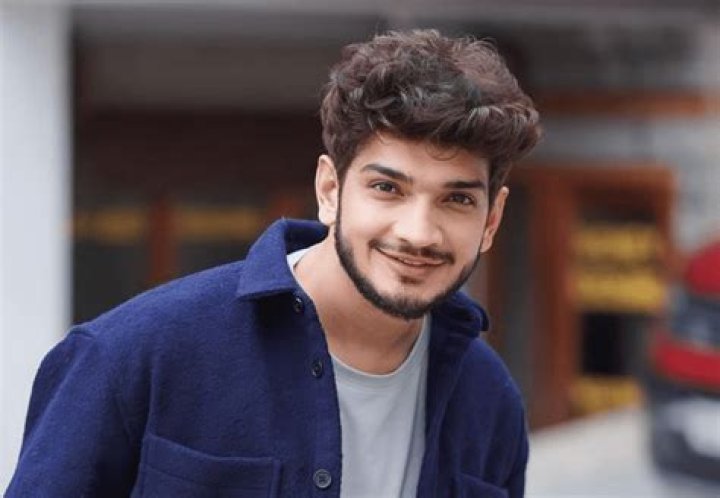 Munawar Faruqui- Wiki, Age, Height, Net Worth, Girlfriend, Dating |
