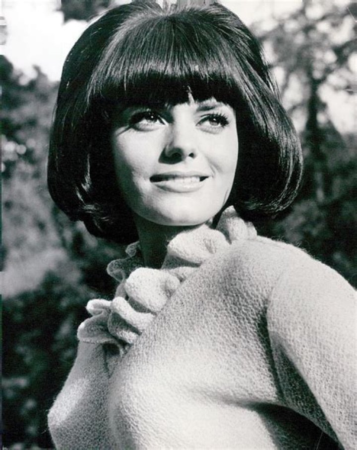 Nina Wayne |