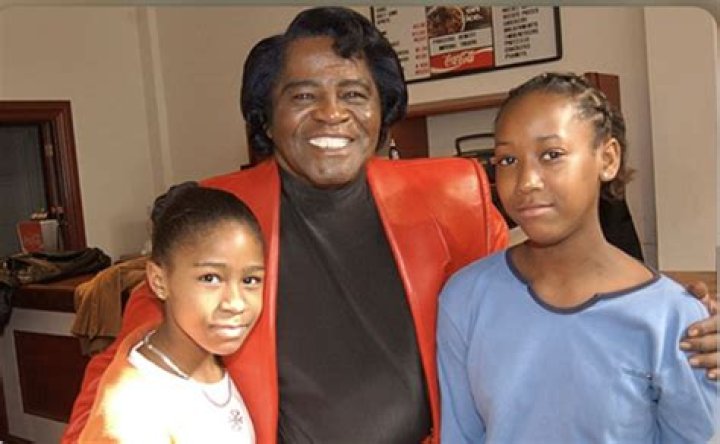 River Anthony Brown Mother Age, Birthday: How Old Is Bear Brown’s Son?