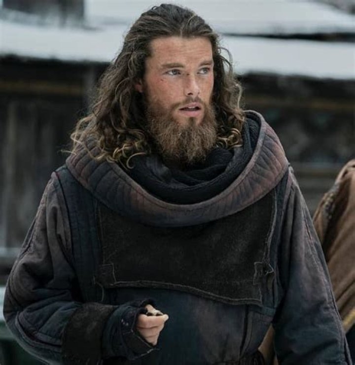 Sam Corlett - Bio, Age, Career, Net Worth, Height, Facts |