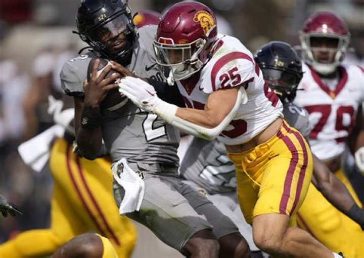 Shedeur Sanders taking sacks to salvage passing stats: Pac-12 coach