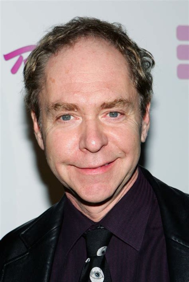 Teller (Comedian) - Age, Birthday, Bio, Facts, Family, Net Worth, Height & More