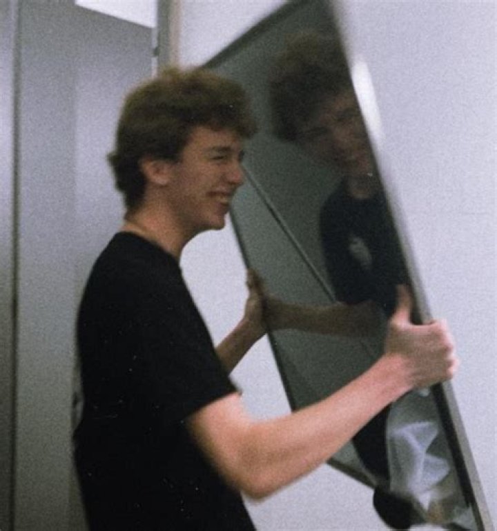 The Mirror Case: Holden And Hunter