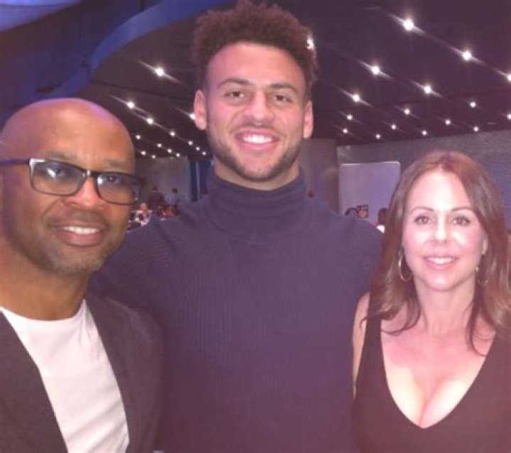 Who is Michael Pittman Sr.? Wiki, Age, Height, Net Worth, Wife, Marriage ·
